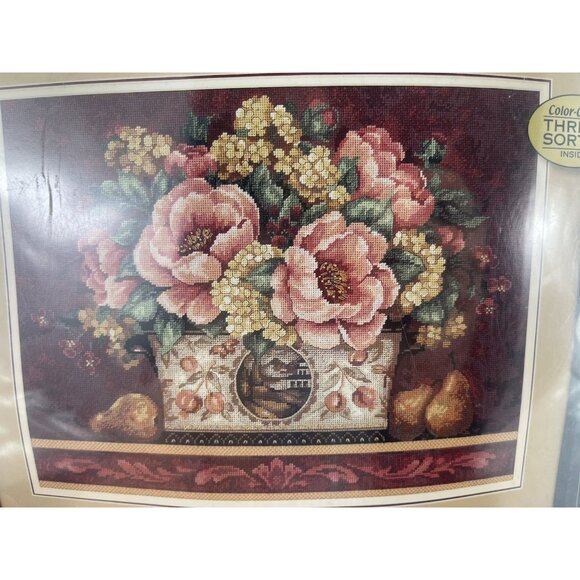Dimensions Gold Collection Peony Needlepoint Kit Pamela Gladding NIP 20019 - Picture 10 of 11